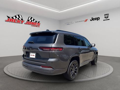 New 2026 Jeep Grand Cherokee L Limited AWD/4WD image 11