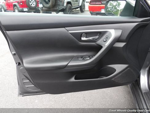 Used 2017 Nissan Altima 2.5 S w/ Power Driver Seat Package FWD image 22