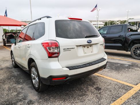 Used 2016 Subaru Forester 2.5i Premium w/ All-Weather Package image 10