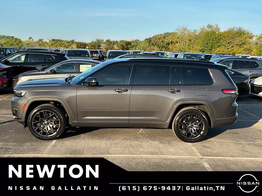 Used 2024 Jeep Grand Cherokee L Summit w/ High Altitude Package AWD/4WD image 3