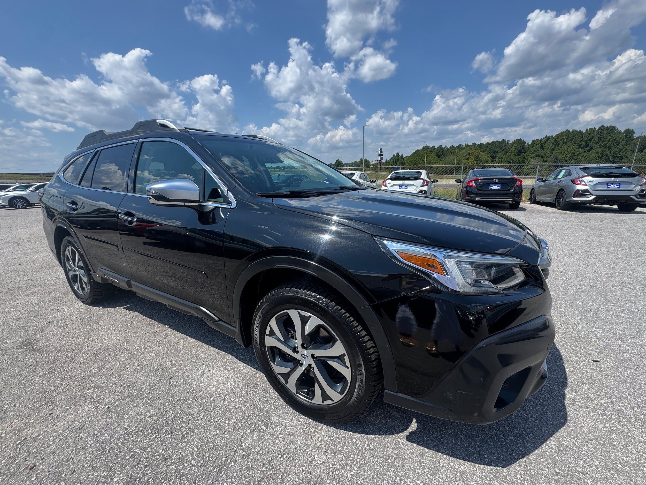 Used 2021 Subaru Outback Touring XT AWD/4WD image 2