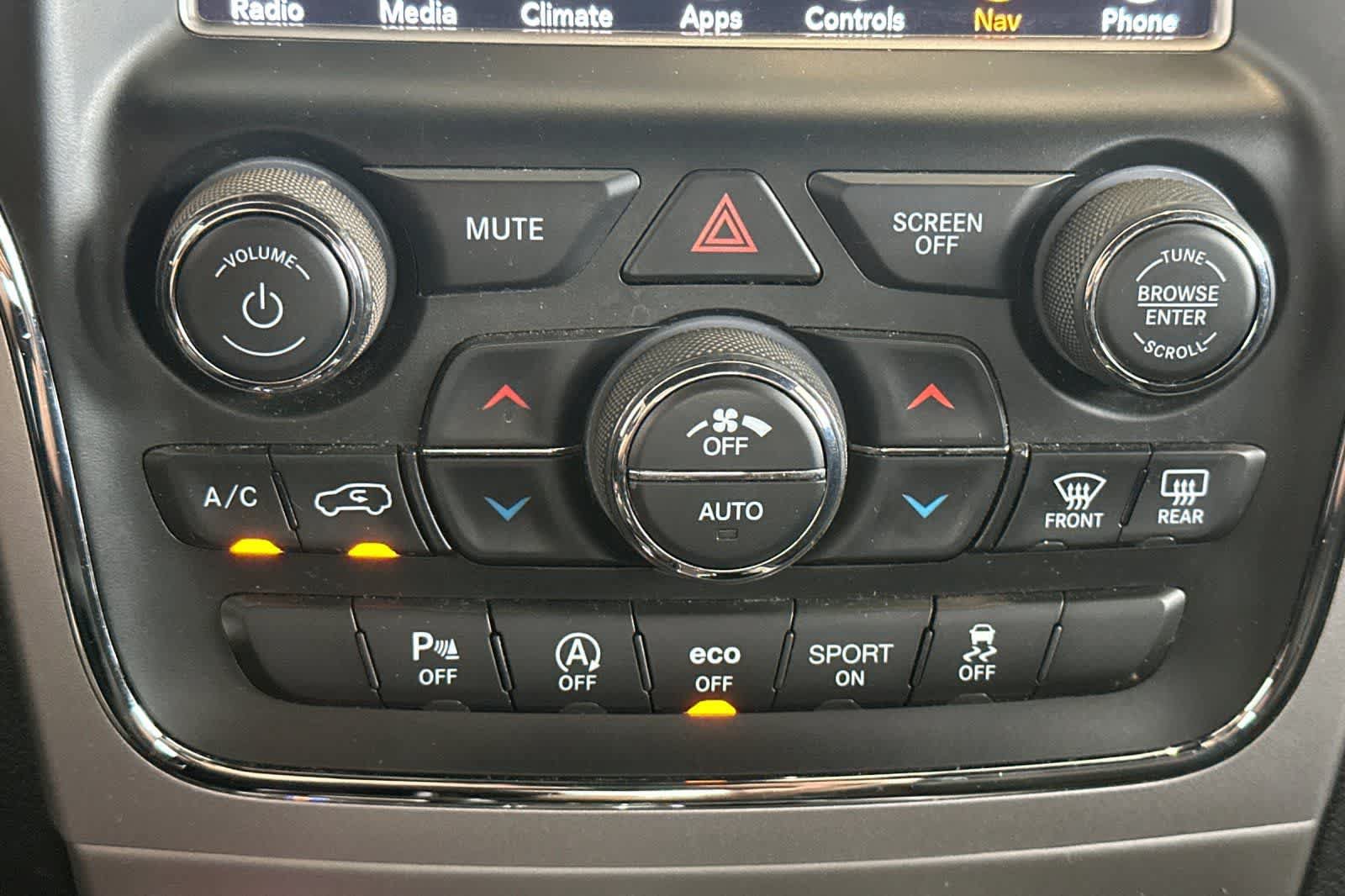 Used 2018 Jeep Grand Cherokee Trailhawk AWD/4WD image 24