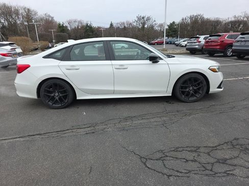 Used 2023 Honda Civic Sport image 8