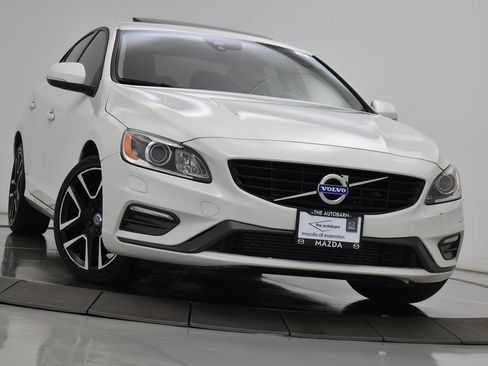 Used 2017 Volvo S60 T5 Dynamic w/ Vision Package AWD/4WD image 3