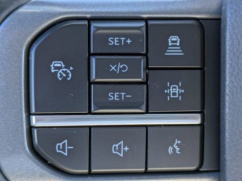 Certified 2022 Ford F150 Lariat w/ Equipment Group 502A High image 25