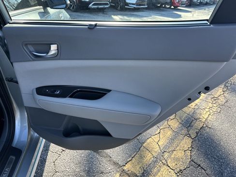 Used 2017 Kia Optima EX w/ Technology Package image 19