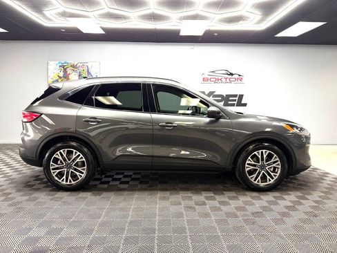 Used 2020 Ford Escape SEL FWD image 16