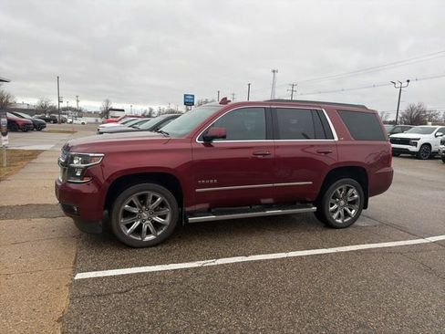 Used 2018 Chevrolet Tahoe LT w/ LT Signature Package image 2