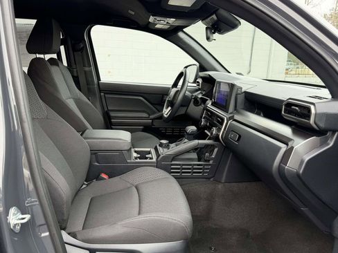 Used 2025 Toyota 4Runner SR5 image 12