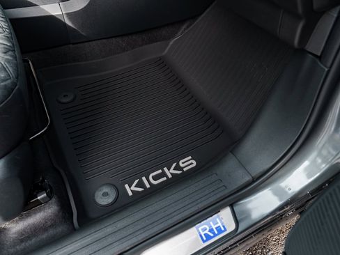 New 2026 Nissan Kicks SV w/ SV Premium Package image 27