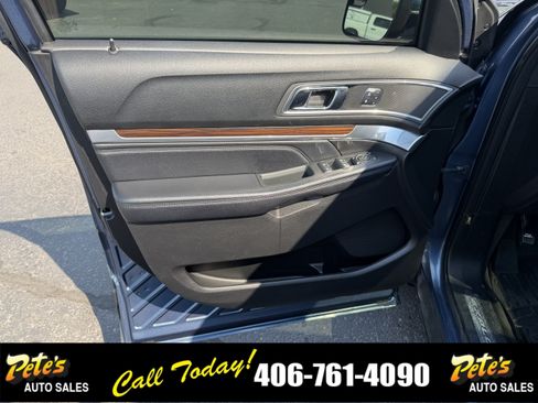 Used 2018 Ford Explorer Limited AWD/4WD image 32