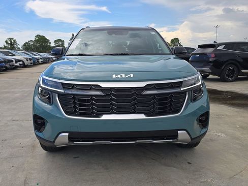 New 2026 Kia Seltos S FWD image 3