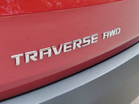 Used 2020 Chevrolet Traverse RS AWD/4WD image 36