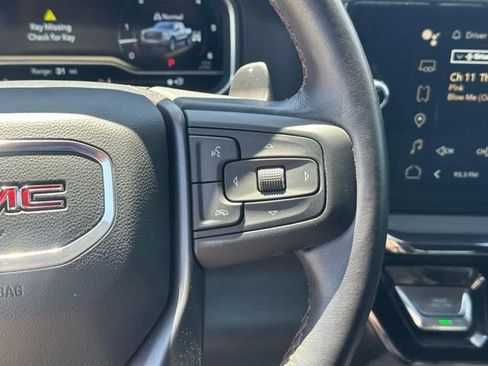 Certified 2023 GMC Sierra 1500 AT4 w/ Technology Package AWD/4WD image 17