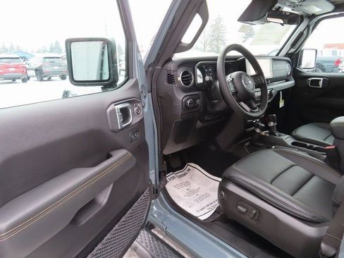 New 2026 Jeep Gladiator Sport image 17