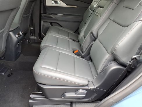 New 2026 Ford Explorer Active AWD/4WD image 11