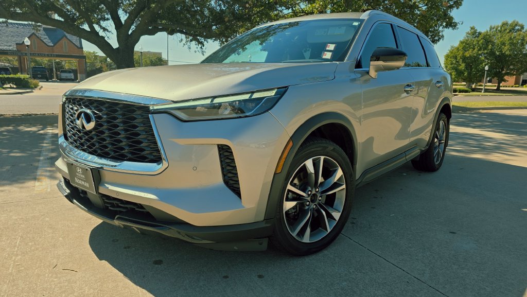 Used 2025 INFINITI QX60 Luxe AWD/4WD image 4