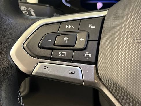 Certified 2023 Volkswagen Atlas SE image 21