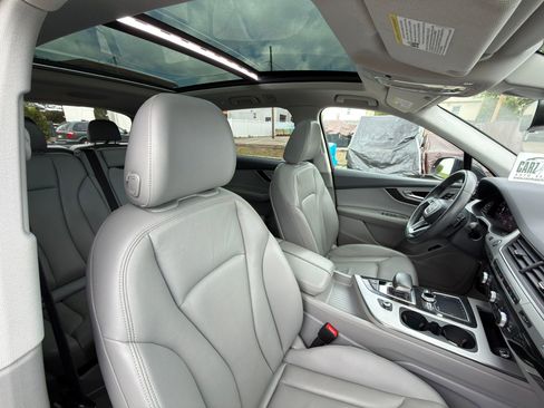 Used 2019 Audi Q7 2.0T Premium w/ Cold Weather Package AWD/4WD image 29