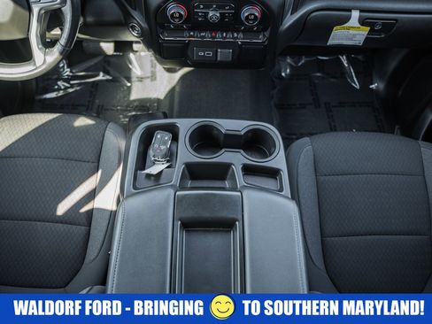 Used 2022 Chevrolet Silverado 1500 LT image 32