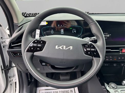 New 2026 Kia Niro EX image 16