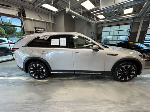 Used 2024 MAZDA CX-90 Plug-In Hybrid w/ Premium Plus AWD/4WD image 28