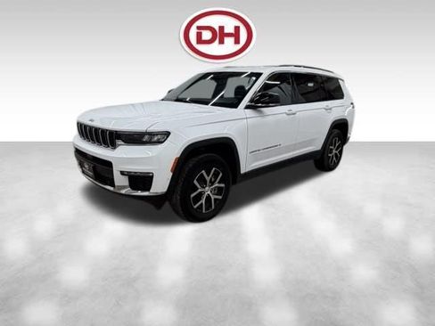 Used 2024 Jeep Grand Cherokee L Limited w/ Luxury Tech Group II AWD/4WD image 9