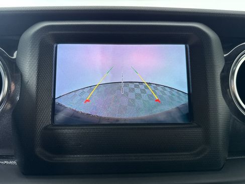 Used 2021 Jeep Wrangler Unlimited Sahara image 17