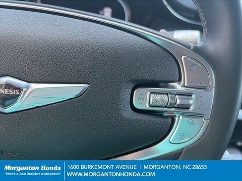 Used 2025 Genesis GV70 2.5T AWD/4WD image 18