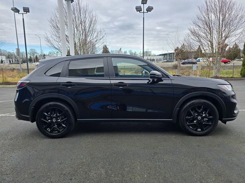 Certified 2025 Honda HR-V Sport image 6