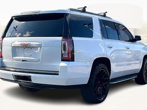 Used 2017 GMC Yukon SLT image 6