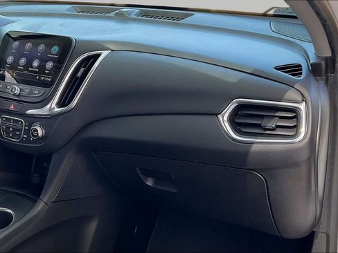 Used 2019 Chevrolet Equinox LT FWD image 17