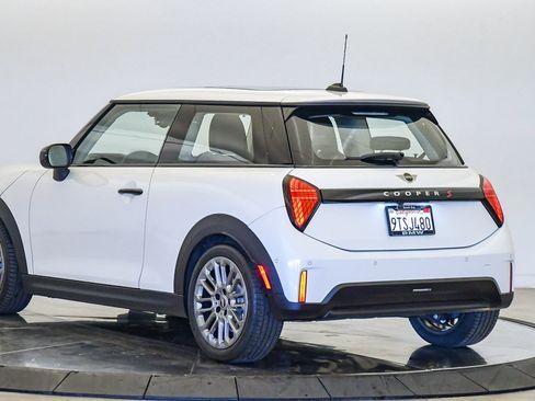 Used 2025 MINI Cooper S image 2