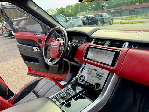 Used 2019 Land Rover Range Rover Sport HSE Dynamic AWD/4WD image 24