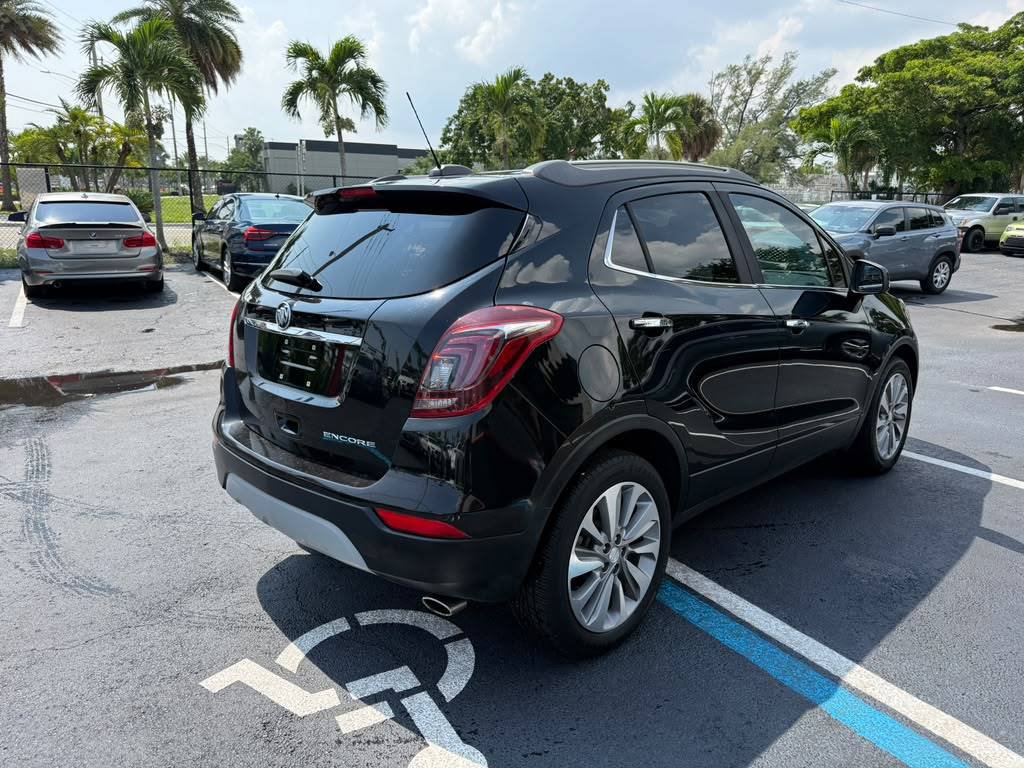 Used 2020 Buick Encore Preferred FWD image 3