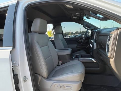 Used 2022 GMC Sierra 1500 SLT AWD/4WD image 47