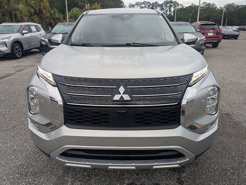 Used 2024 Mitsubishi Outlander SE AWD/4WD image 9