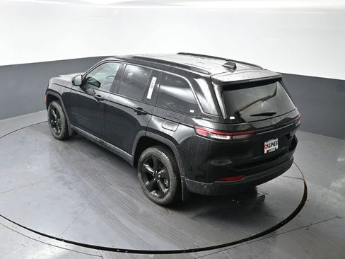 New 2026 Jeep Grand Cherokee Limited w/ Limited Altitude Package image 35