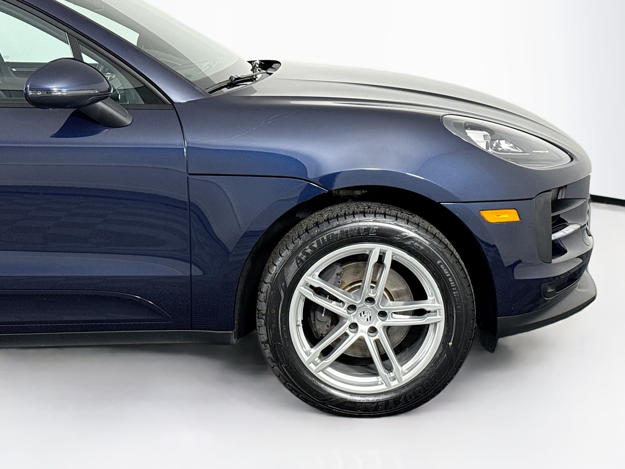 Used 2020 Porsche Macan AWD/4WD image 45