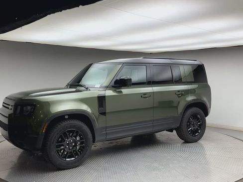 New 2026 Land Rover Defender 110 S AWD/4WD image 6