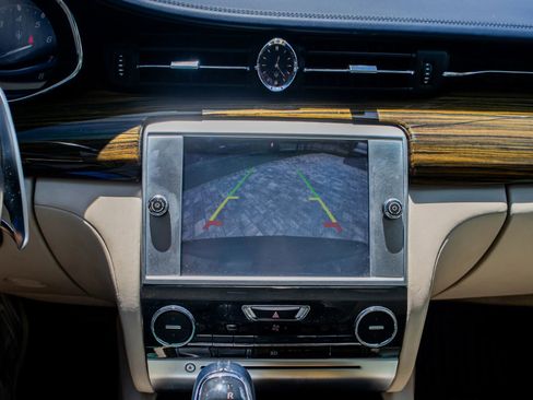 Used 2014 Maserati Quattroporte GTS RWD image 19