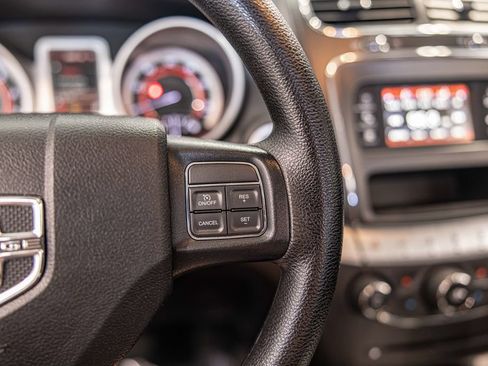 Used 2018 Dodge Journey SE FWD image 24