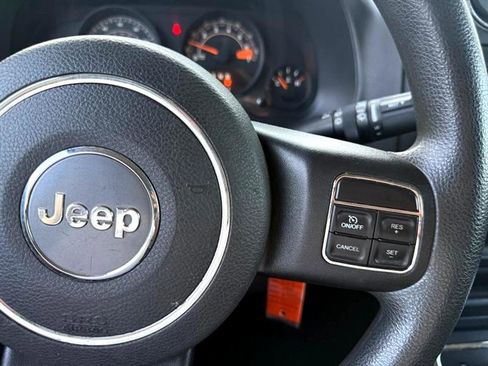 Used 2014 Jeep Patriot Sport image 18