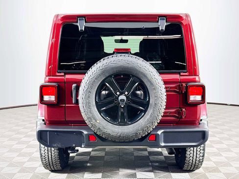 Used 2021 Jeep Wrangler Unlimited Sahara image 6