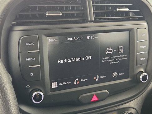 Used 2025 Kia Soul LX w/ LX Technology Package image 19