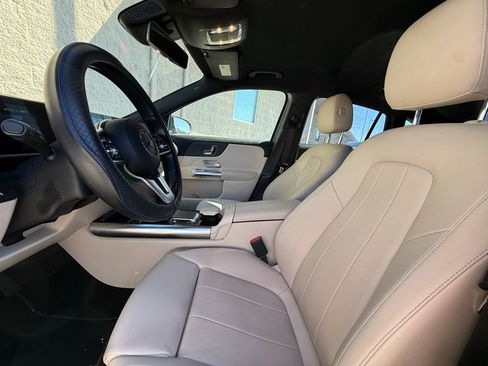 Used 2022 Mercedes-Benz GLA 250 4MATIC image 8