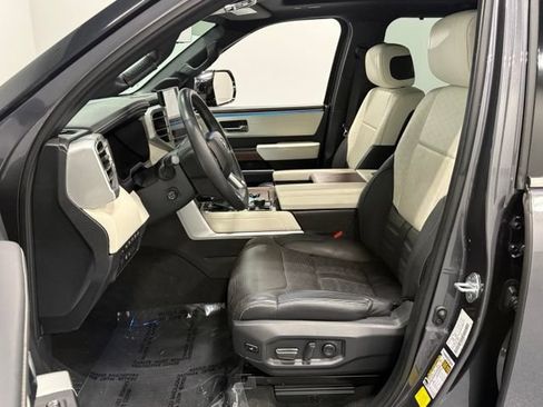 Used 2023 Toyota Tundra Capstone AWD/4WD image 11
