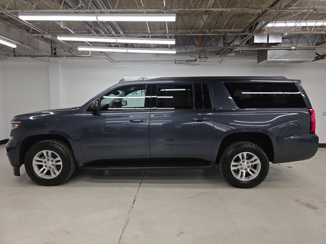 Used 2019 Chevrolet Suburban LT AWD/4WD image 13