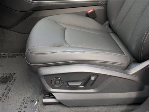 New 2026 Audi Q8 Premium Plus image 4