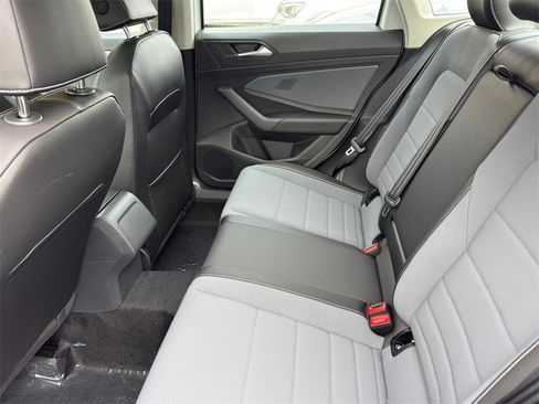 New 2026 Volkswagen Jetta SE image 22